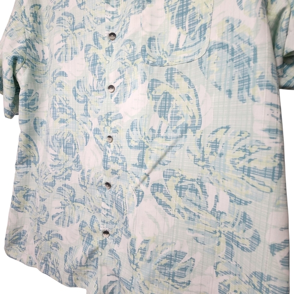 Van Heusen Men's Blue and White Tropical Floral Shirt Short Sleeve Size XL - Picture 7 of 8